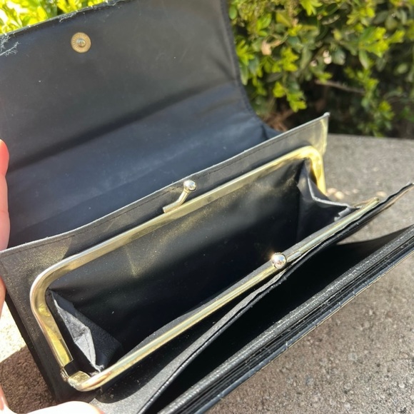 Black Crocodile Print Wallet Clutch - Picture 6 of 8